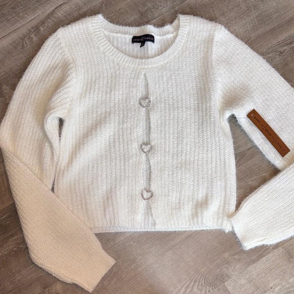 Forever 21 Cream Sweater with Heart Details - Picture 1 of 7